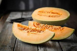 睡前吃蜜瓜,揭秘睡前享用蜜瓜的奇妙体验