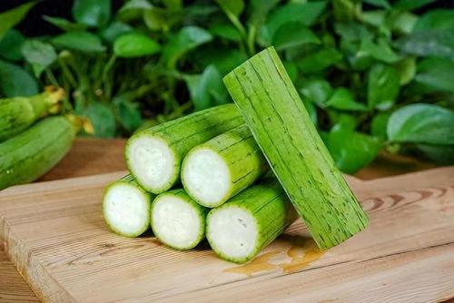 立秋 吃瓜,瓜果飘香，品味丰收喜悦