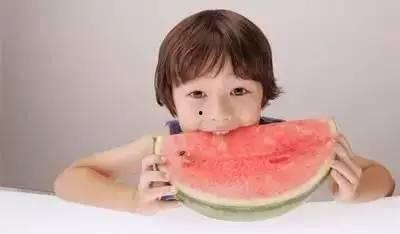 绿梦蒙眼吃瓜,一场别开生面的味蕾冒险