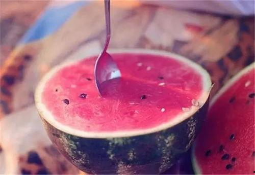 吃瓜炸裂医院,一场意外的医疗风波